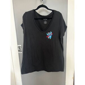 Torrid size 3 stitch black Xmas Christmas t shirt